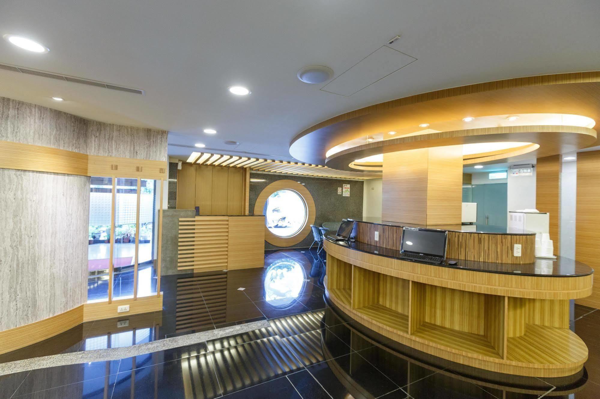 ホテルHuahou 高雄市 エクステリア 写真